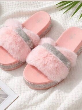 ID REQUIRED pink, furry silver rhinestone Chunky platform slip on slides size 7